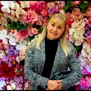 Meet your Posher, Brenda